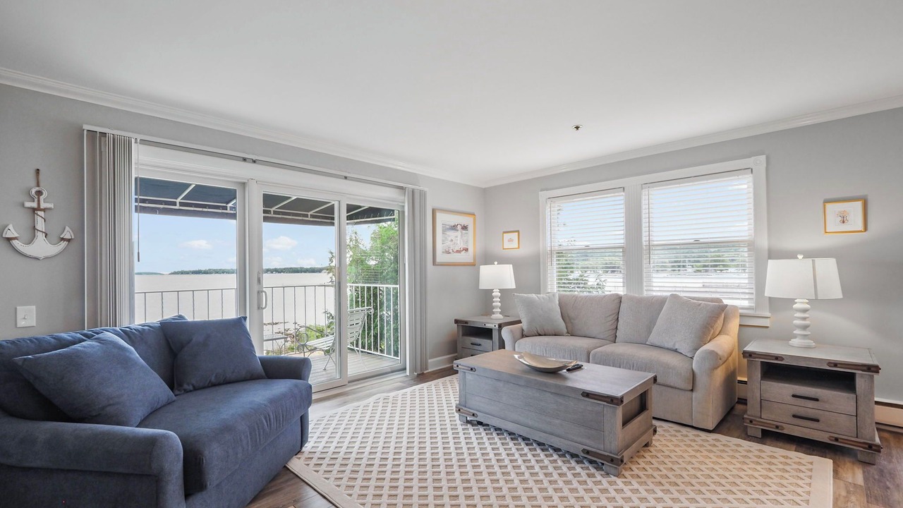 Photo of Livingroom in Boyne City