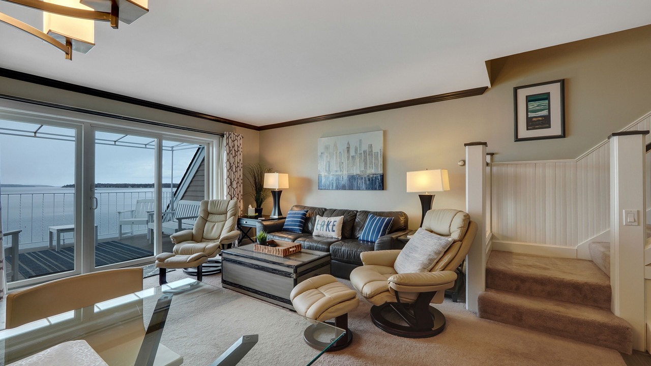 Photo of Livingroom in Boyne City