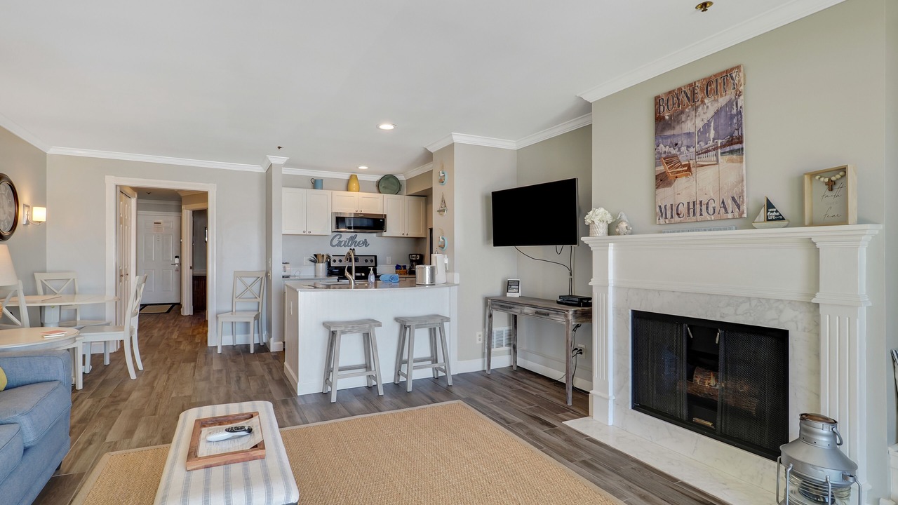 Photo of Livingroom in Boyne City