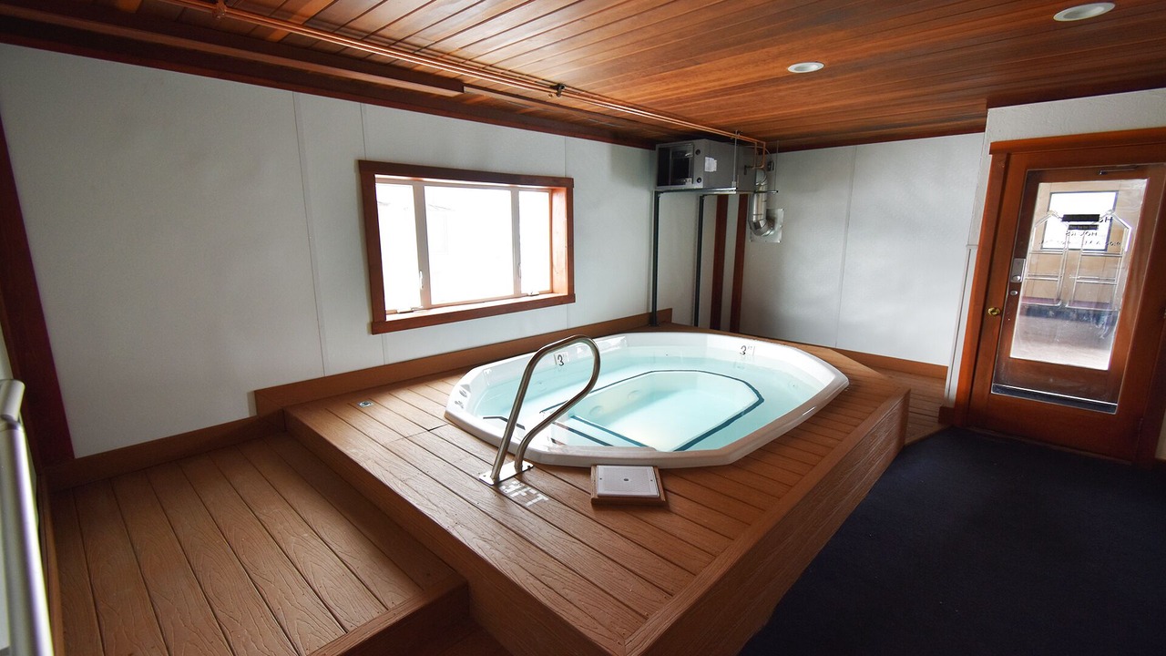 Photo of Others in Dillon