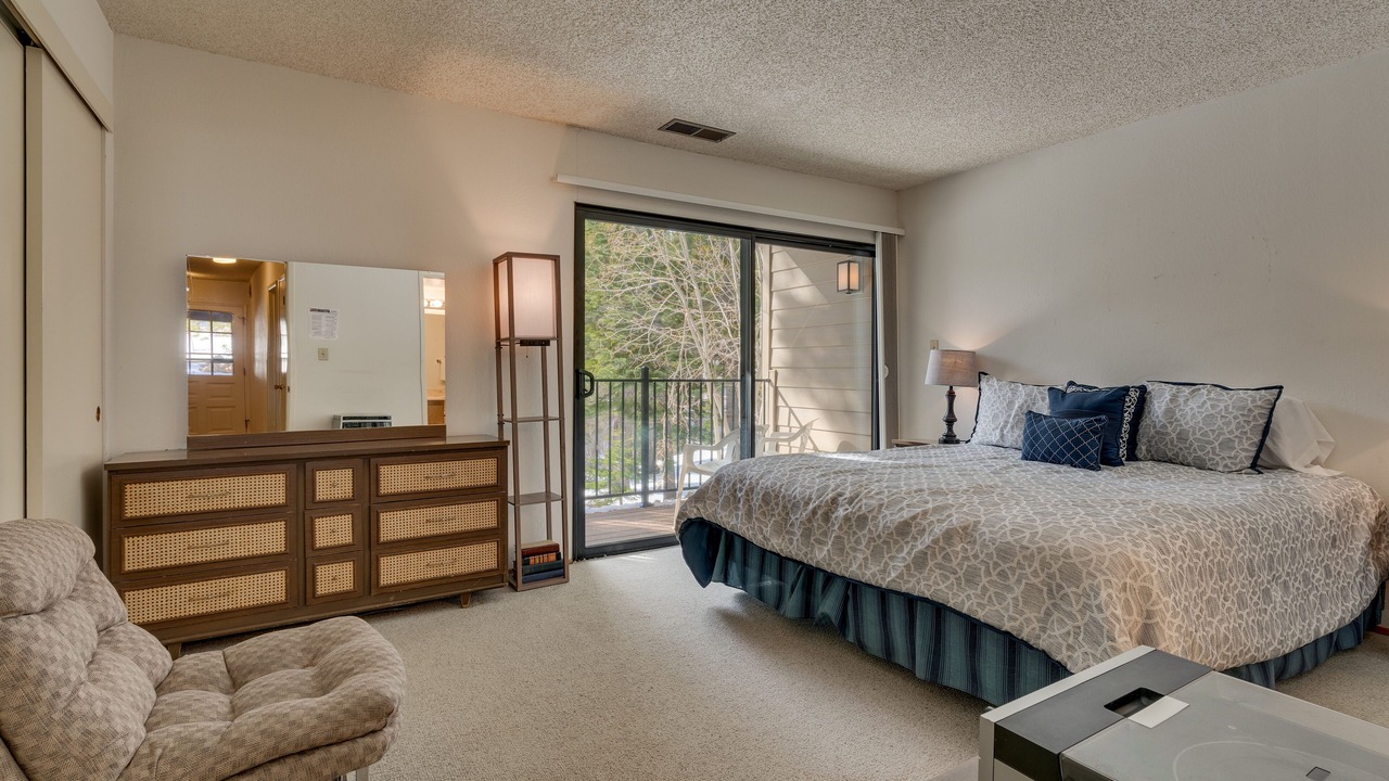 Photo of Bedroom in Carnelian Woods