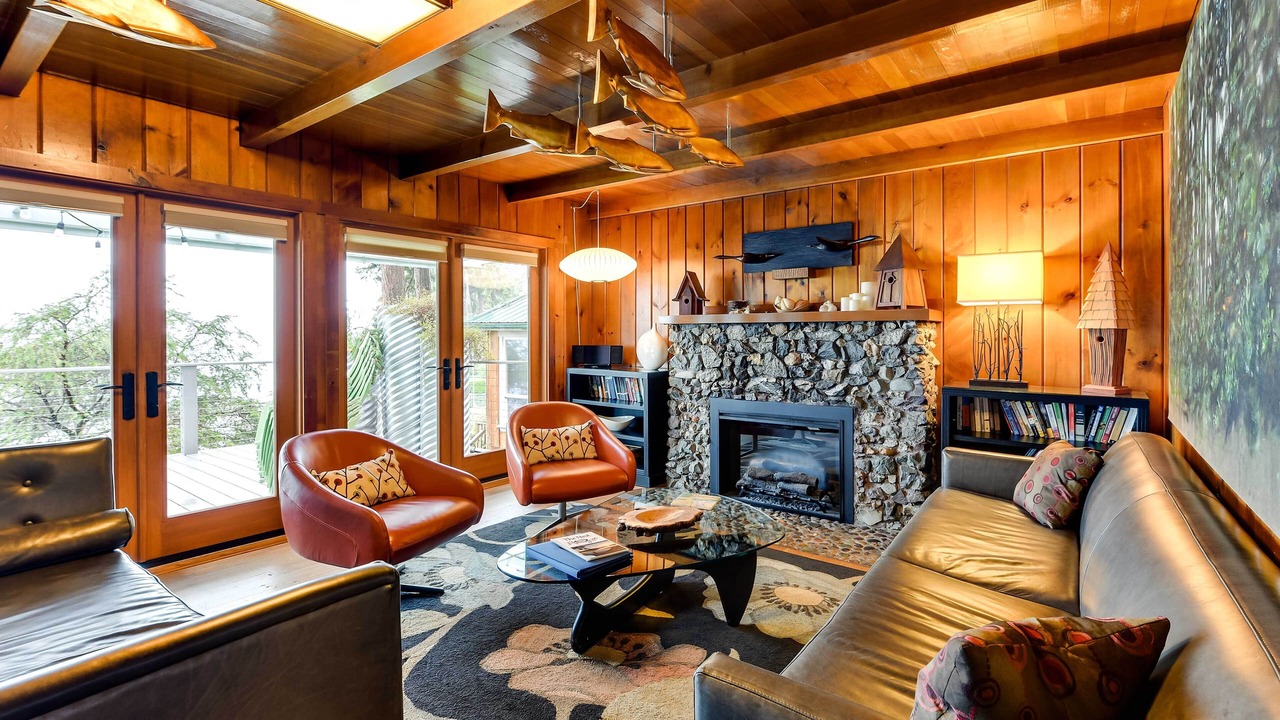 Photo of Livingroom in La Conner