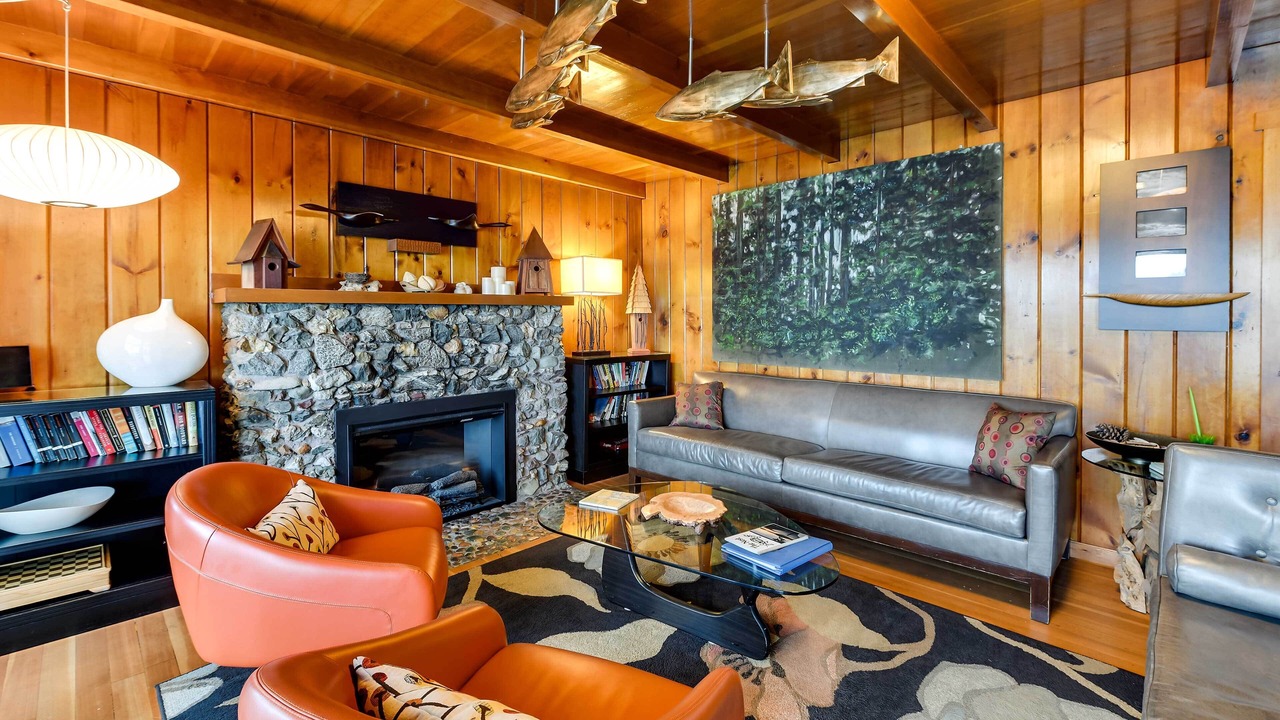 Photo of Livingroom in La Conner