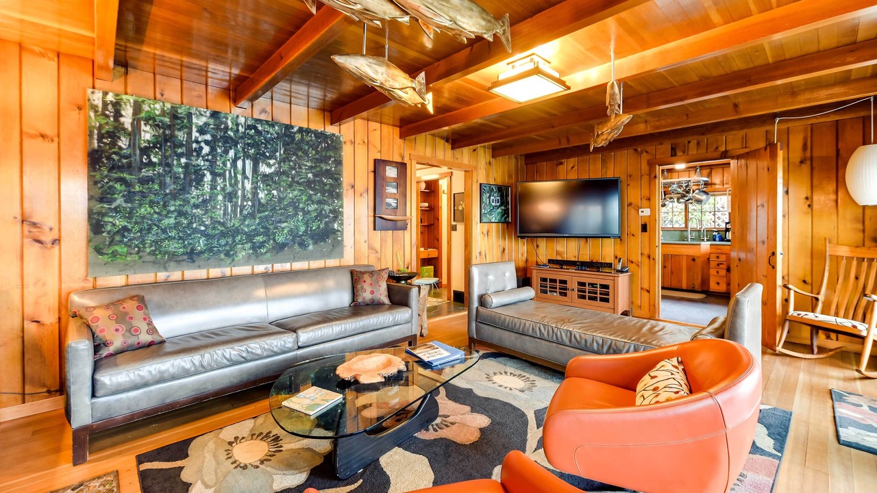 Photo of Livingroom in La Conner