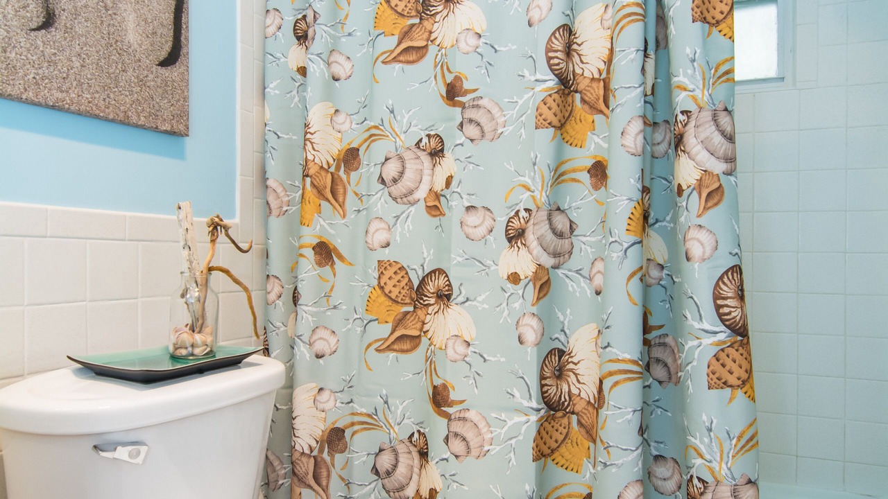 Photo of Bathroom in Juno Beach