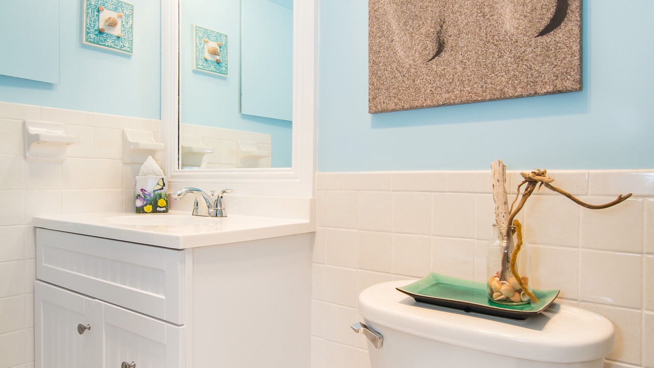 Photo of Bathroom in Juno Beach