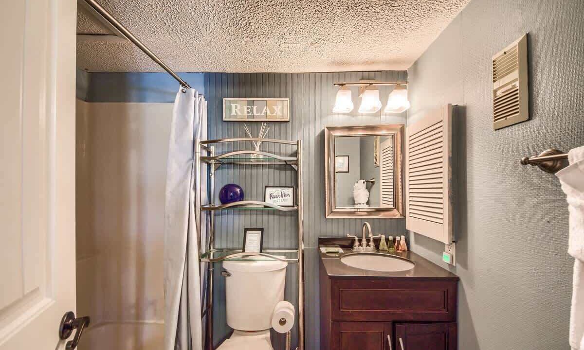 Photo of Bathroom in New Braunfels