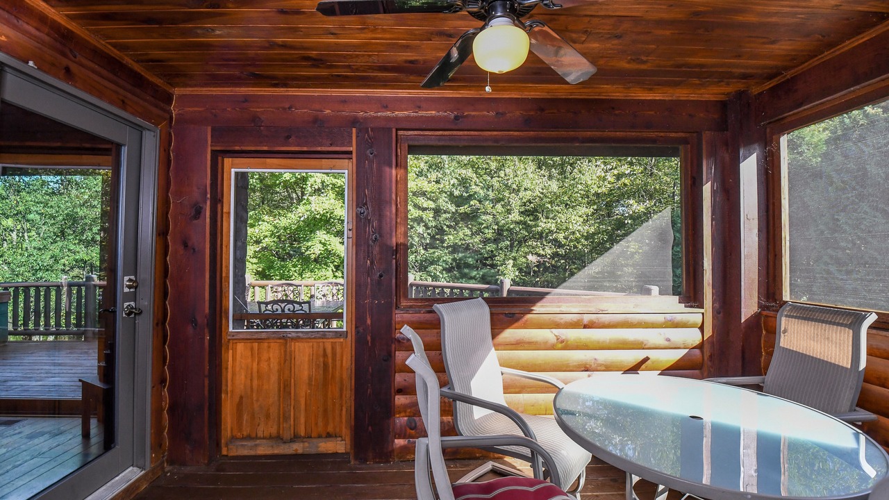 Photo of Outdoor in North Glade Hills