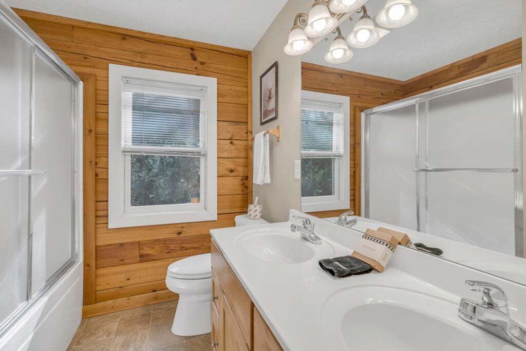 Photo of Bathroom in Blowing Rock