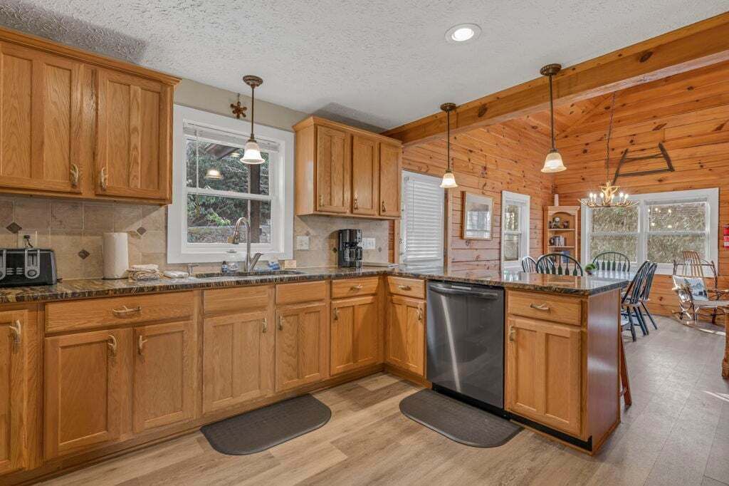 Photo of Kitchen in Blowing Rock