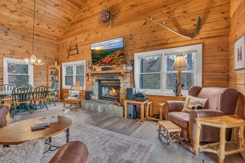 Photo of Livingroom in Blowing Rock