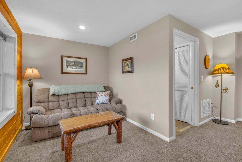Photo of Livingroom in Blowing Rock