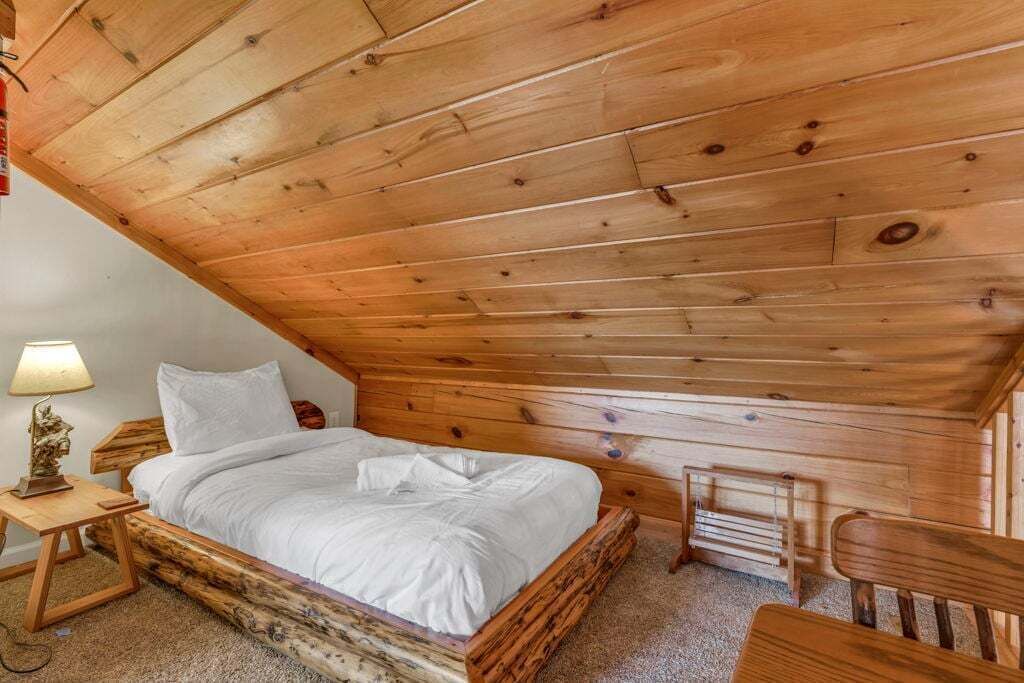 Photo of Bedroom in Blowing Rock