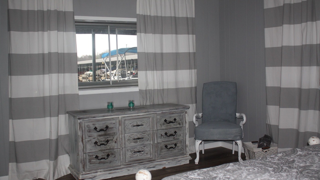 Photo of Bedroom in Andersonville