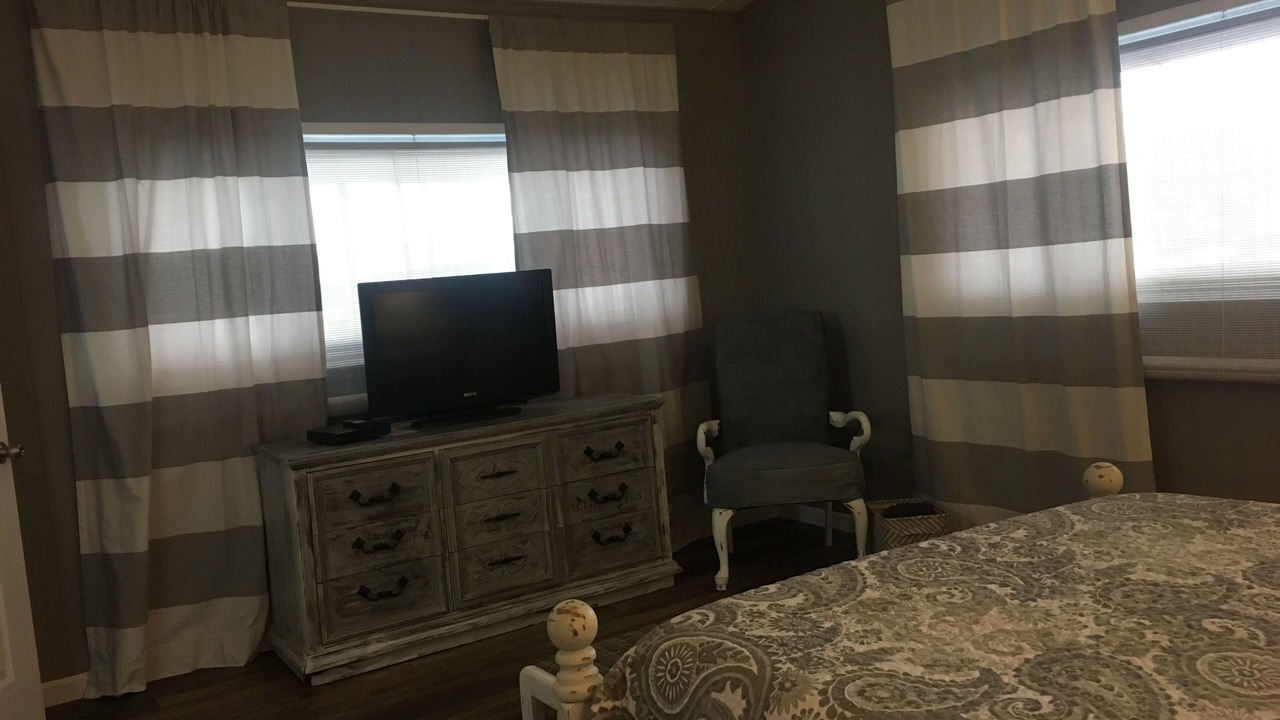 Photo of Bedroom in Andersonville