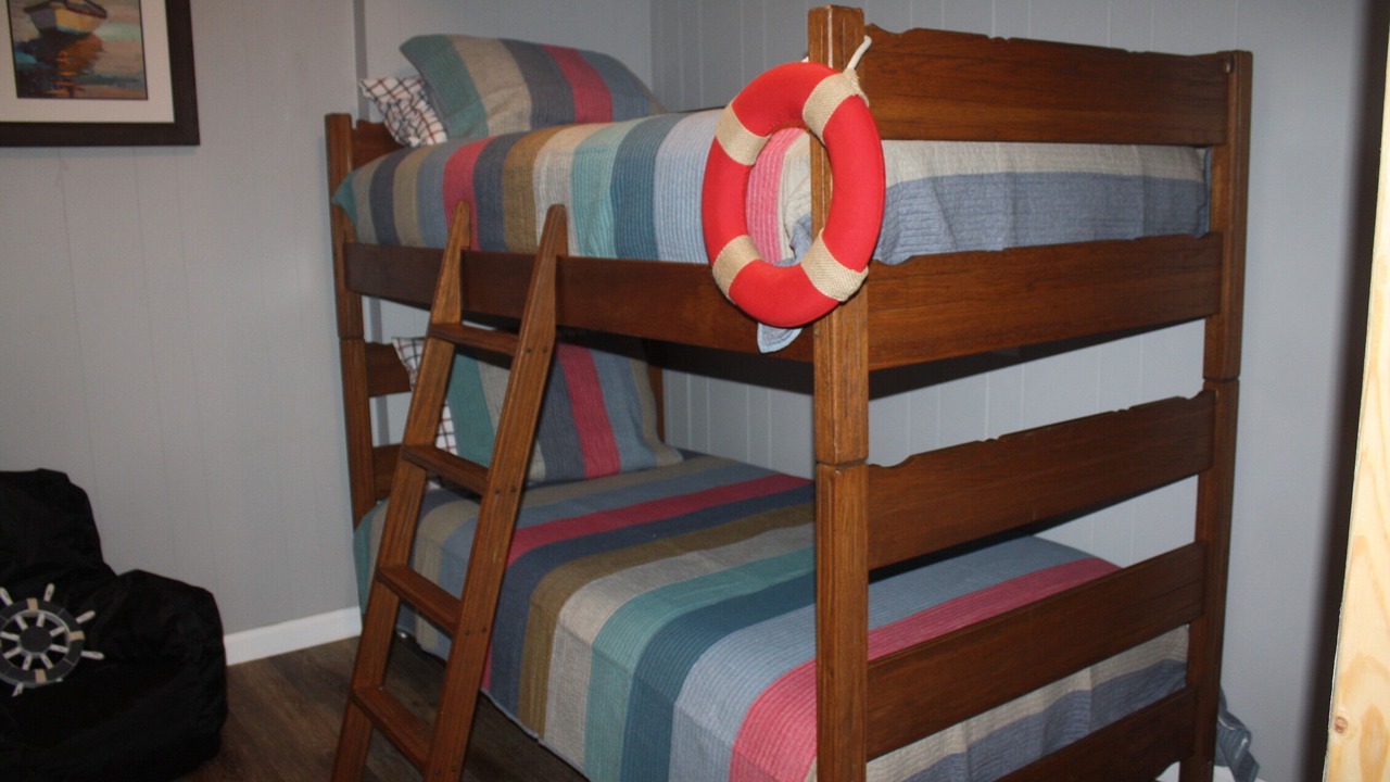 Photo of Bedroom in Andersonville