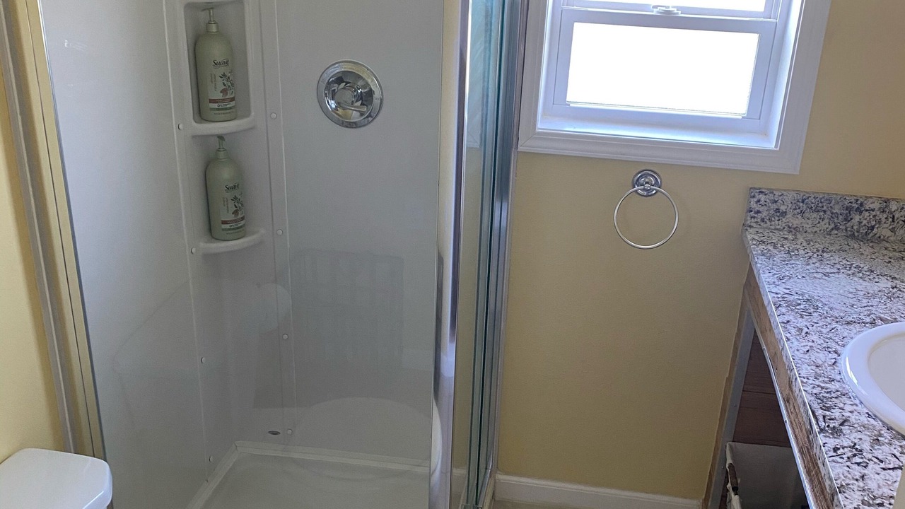 Photo of Bathroom in Oologah