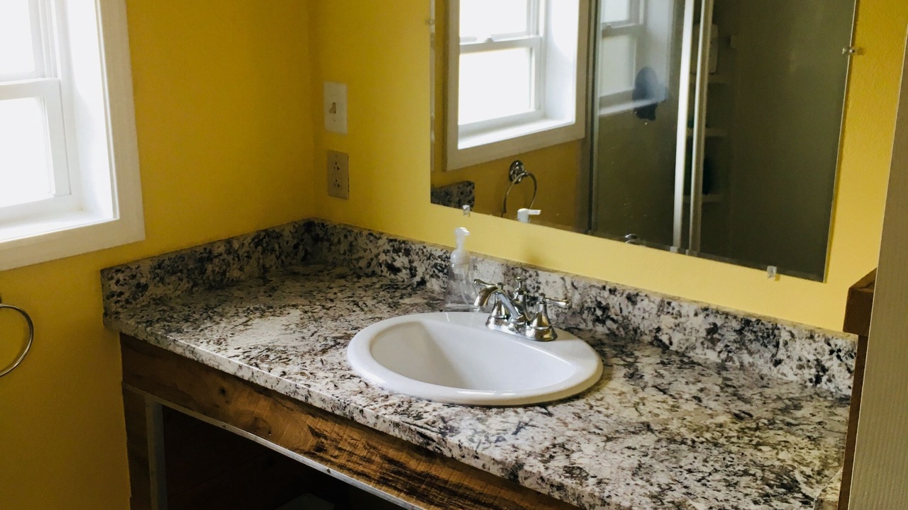 Photo of Bathroom in Oologah