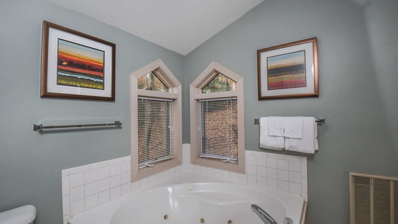 Photo of Bathroom in McHenry