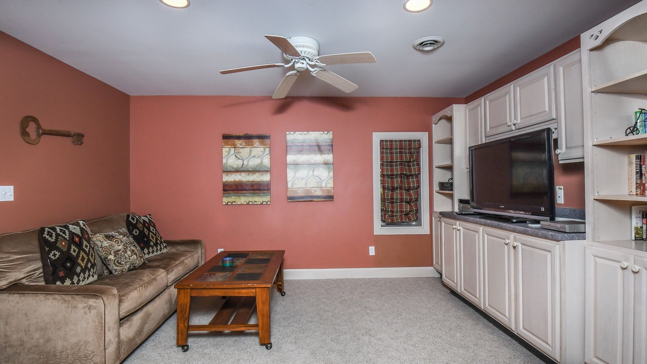 Photo of Bedroom in McHenry