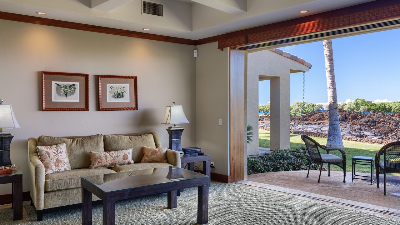 Photo of Livingroom in Waikoloa