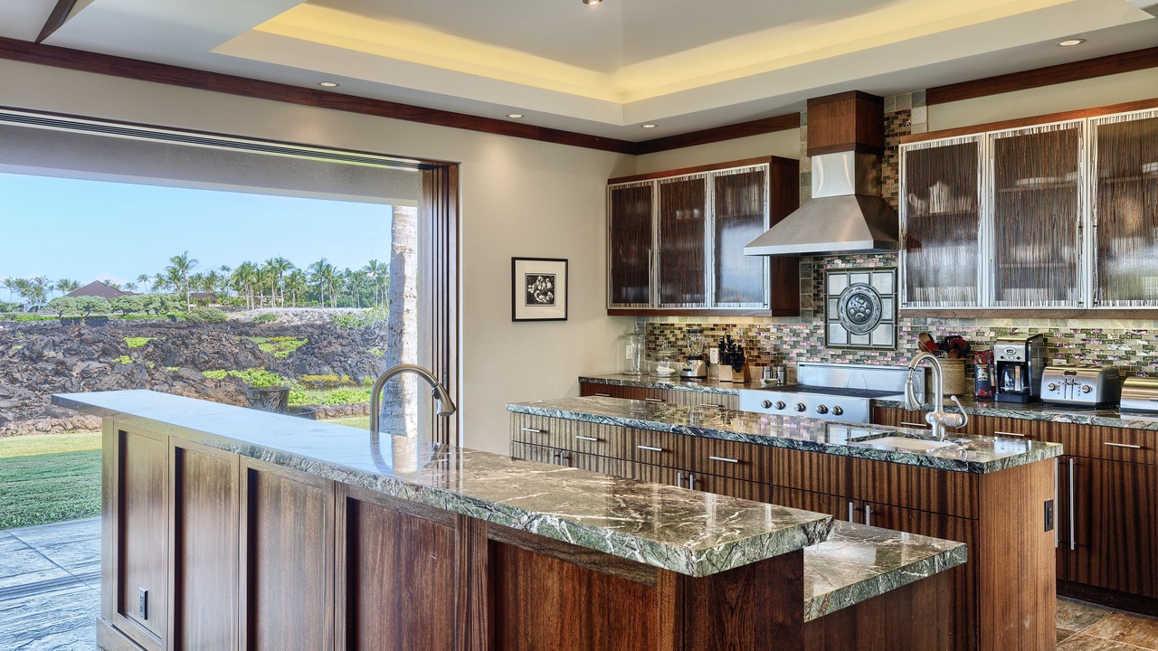 Photo of Kitchen in Waikoloa