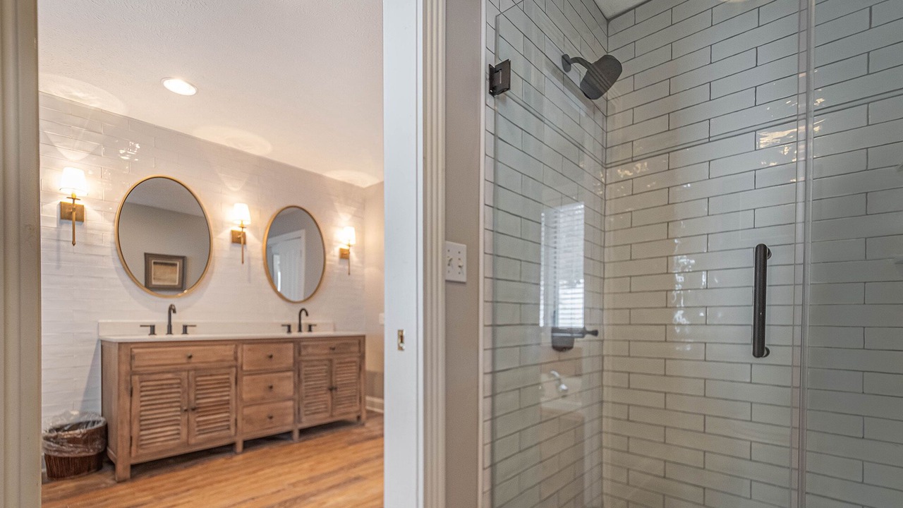 Photo of Bathroom in Thayerville