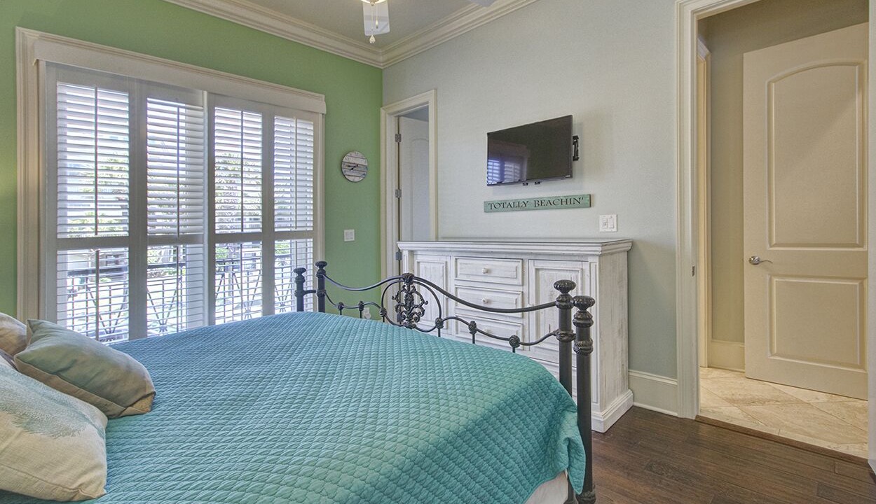 Photo of Bathroom in Delos