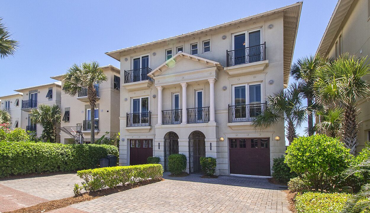 Photo of Others in Delos