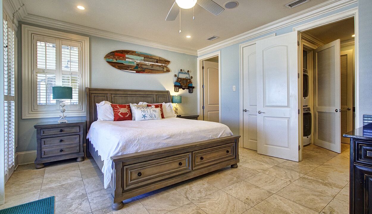 Photo of Others in Delos