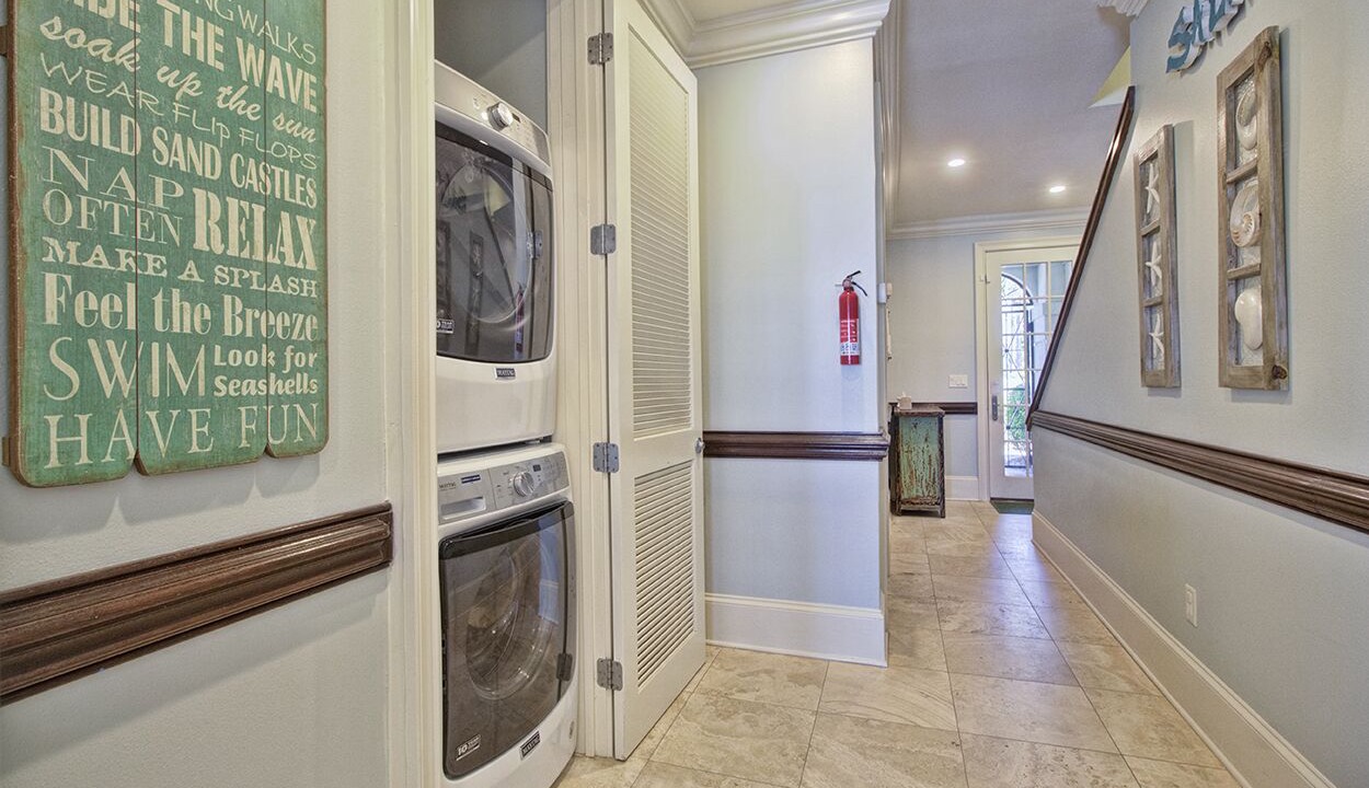 Photo of Others in Delos