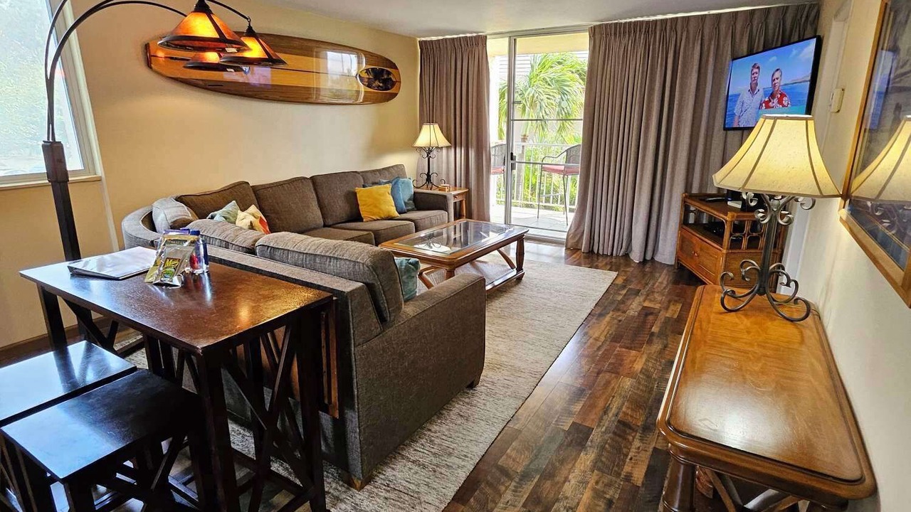 Photo of Livingroom in Kahana