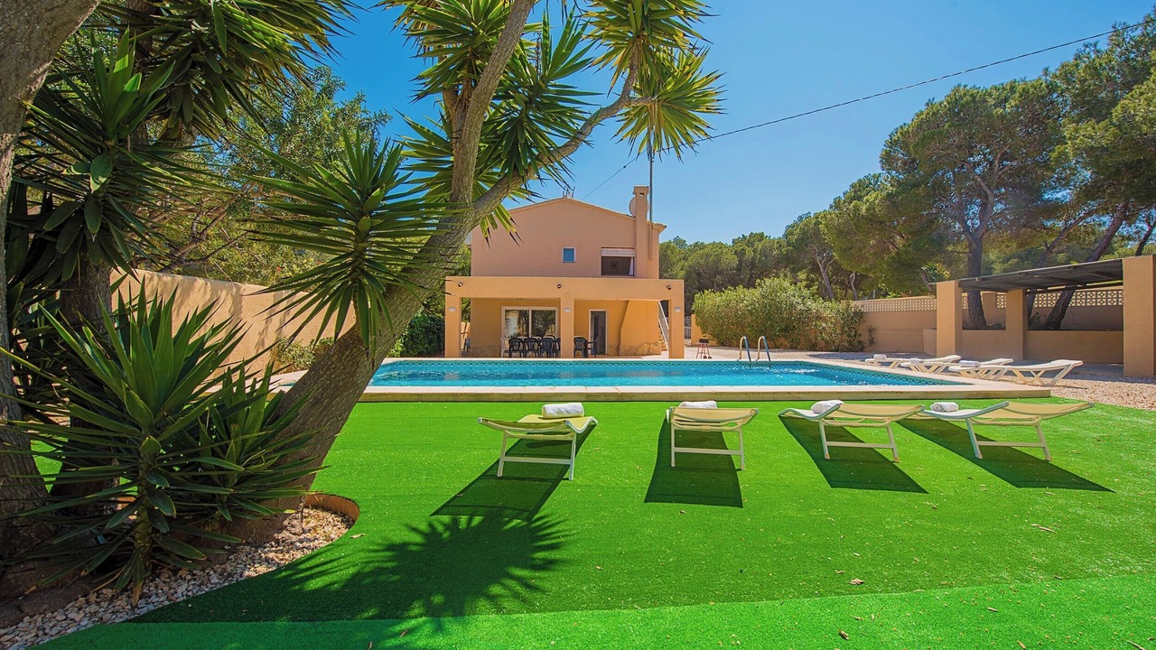 Photo of Outdoor in Moravit