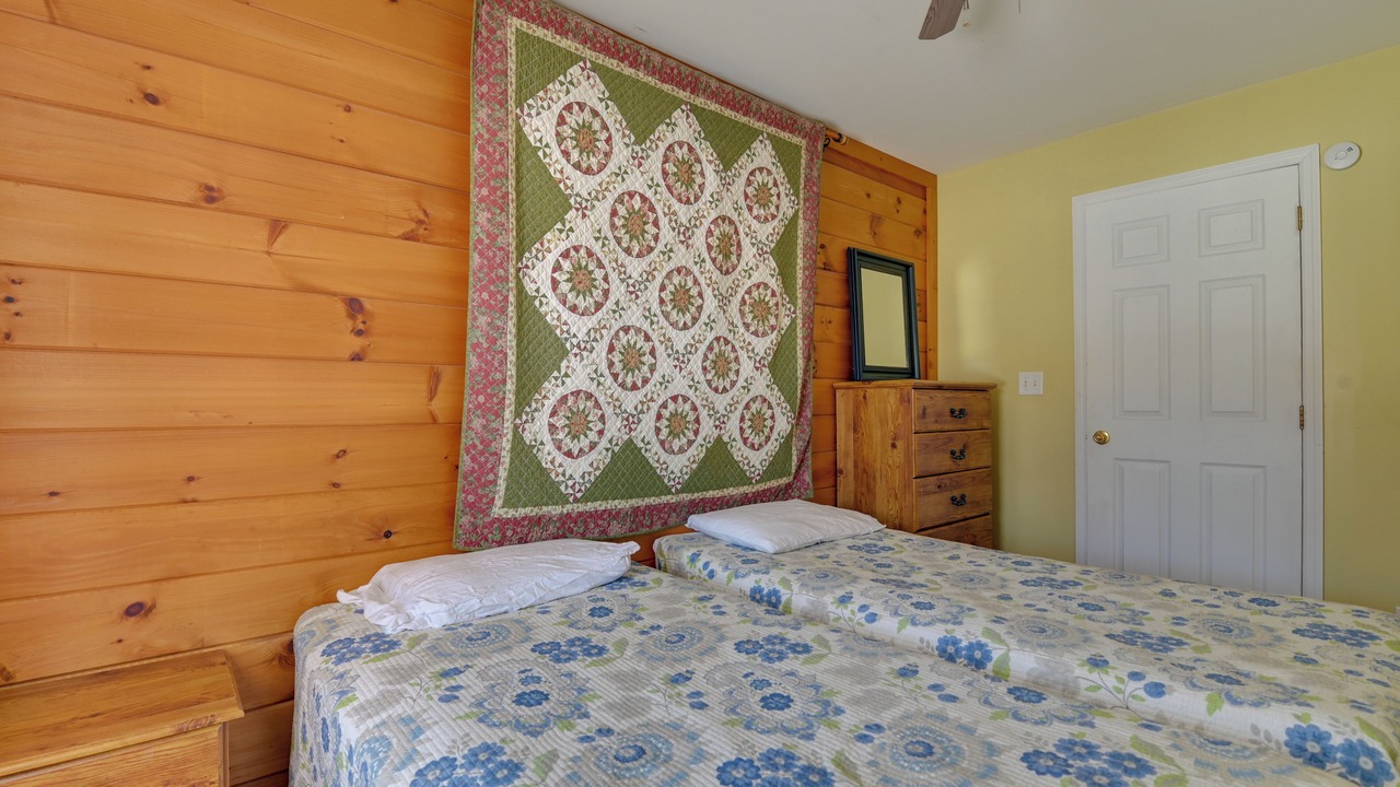 Photo of Bedroom in North Lake George
