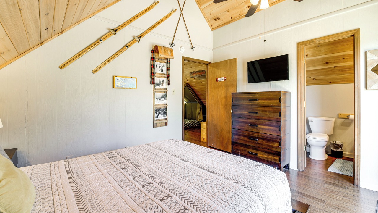 Photo of Bedroom in Sevierville
