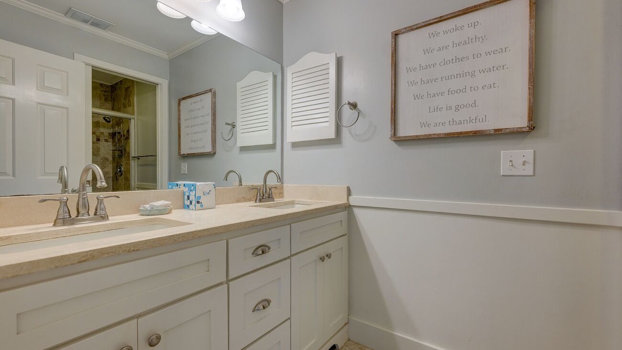 Photo of Bathroom in Heritage Woods