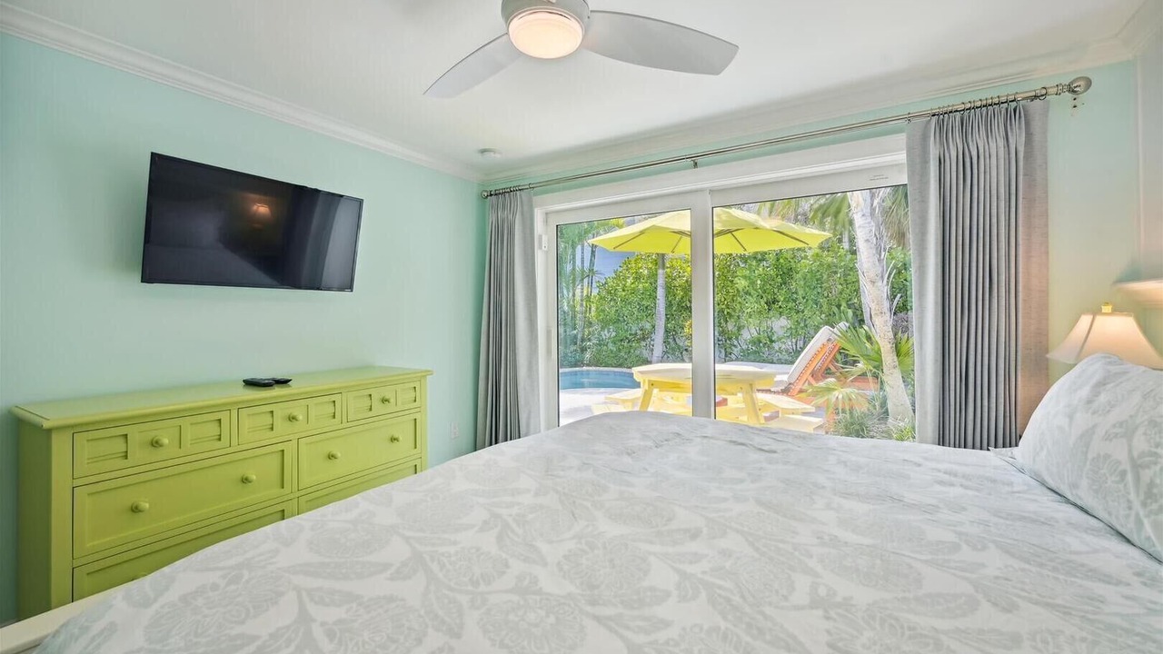 Photo of Bedroom in Holmes Beach