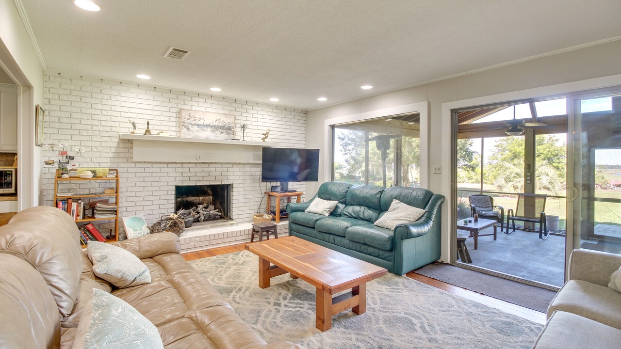 Photo of Livingroom in Crescent