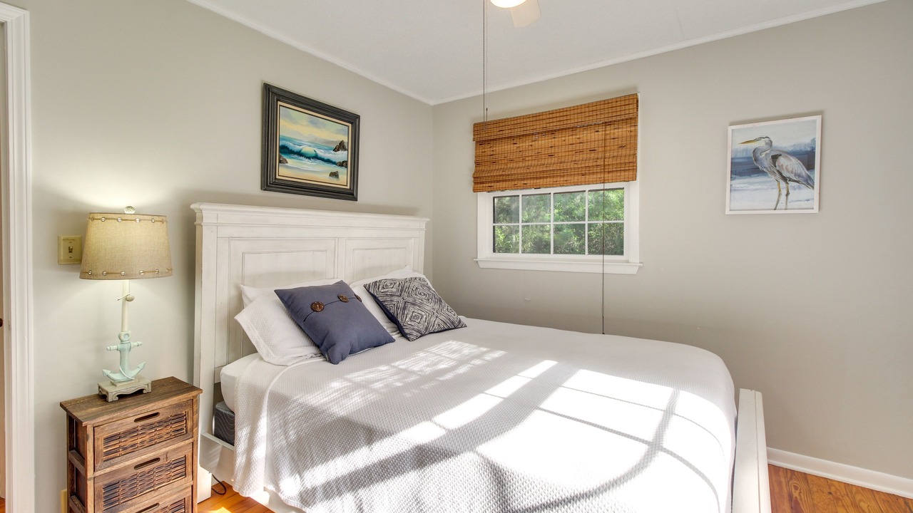 Photo of Others in Crescent