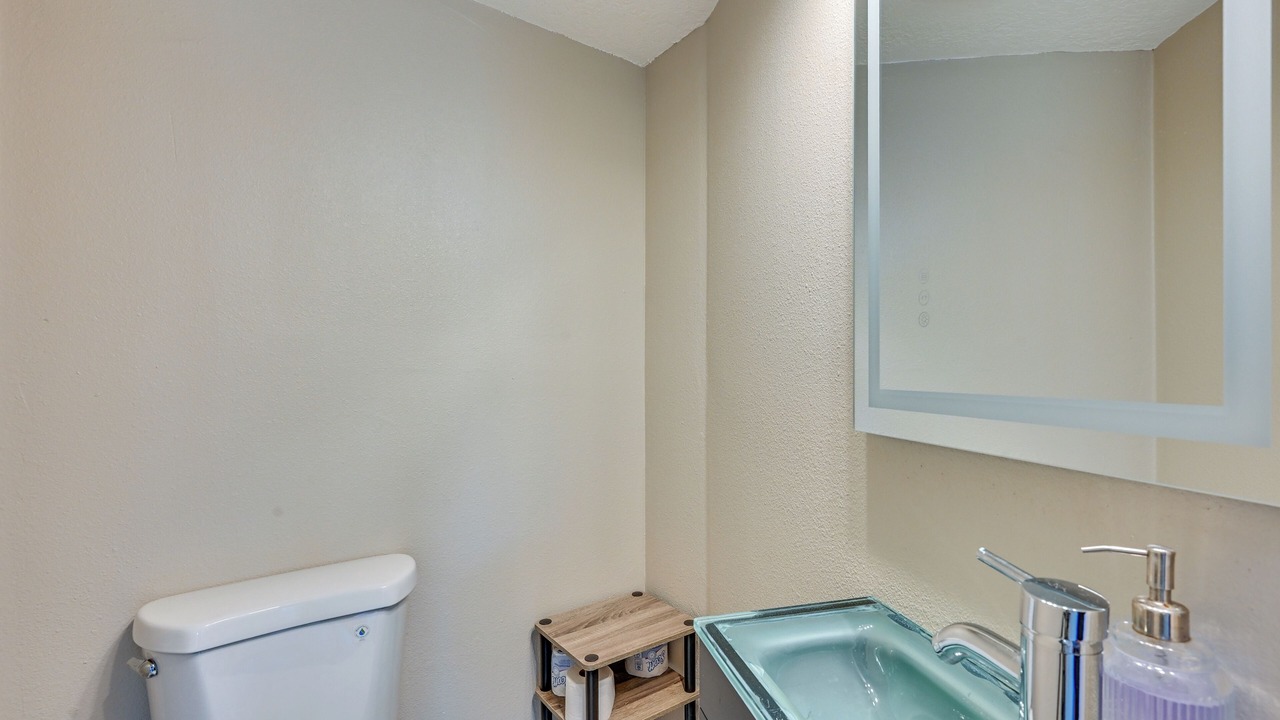 Photo of Bathroom in Orient Park