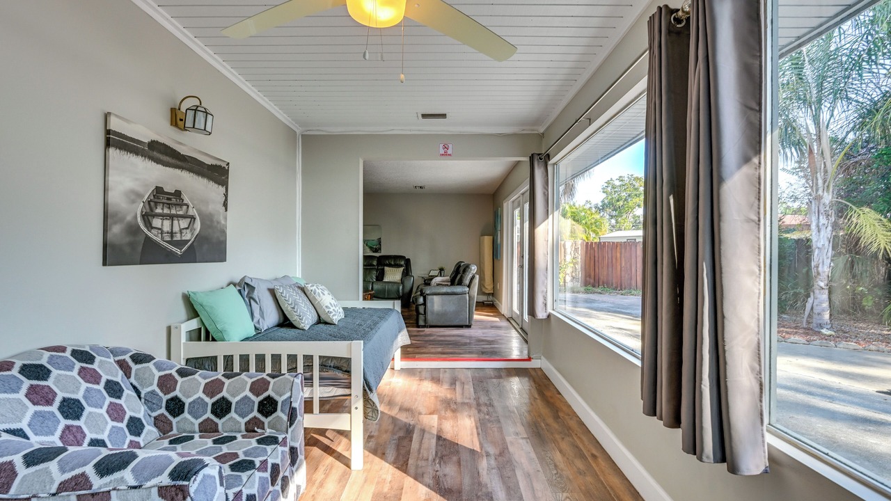 Photo of Livingroom in Orient Park