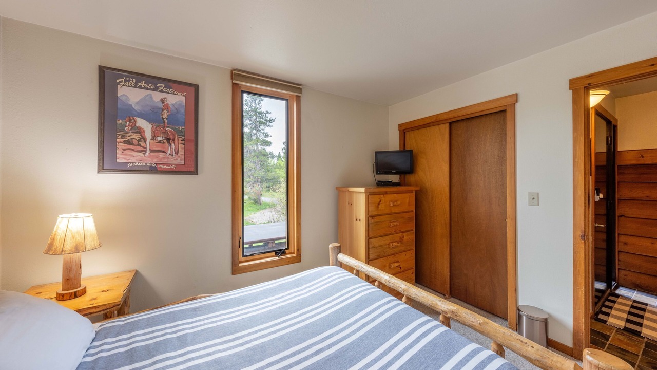 Photo of Bedroom in Moose Wilson Road