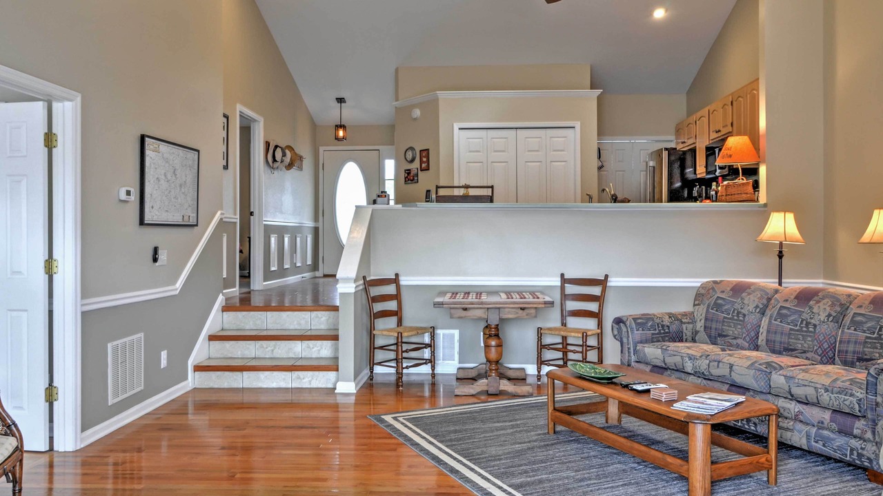 Photo of Bedroom in Hiawassee