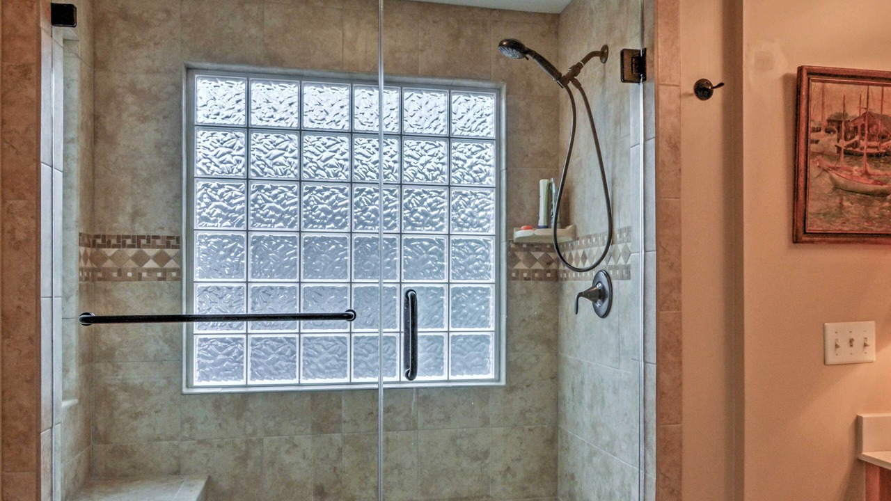 Photo of Bathroom in Hiawassee