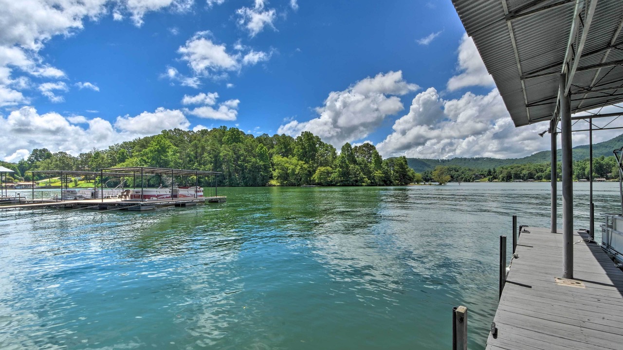 Photo of Others in Hiawassee