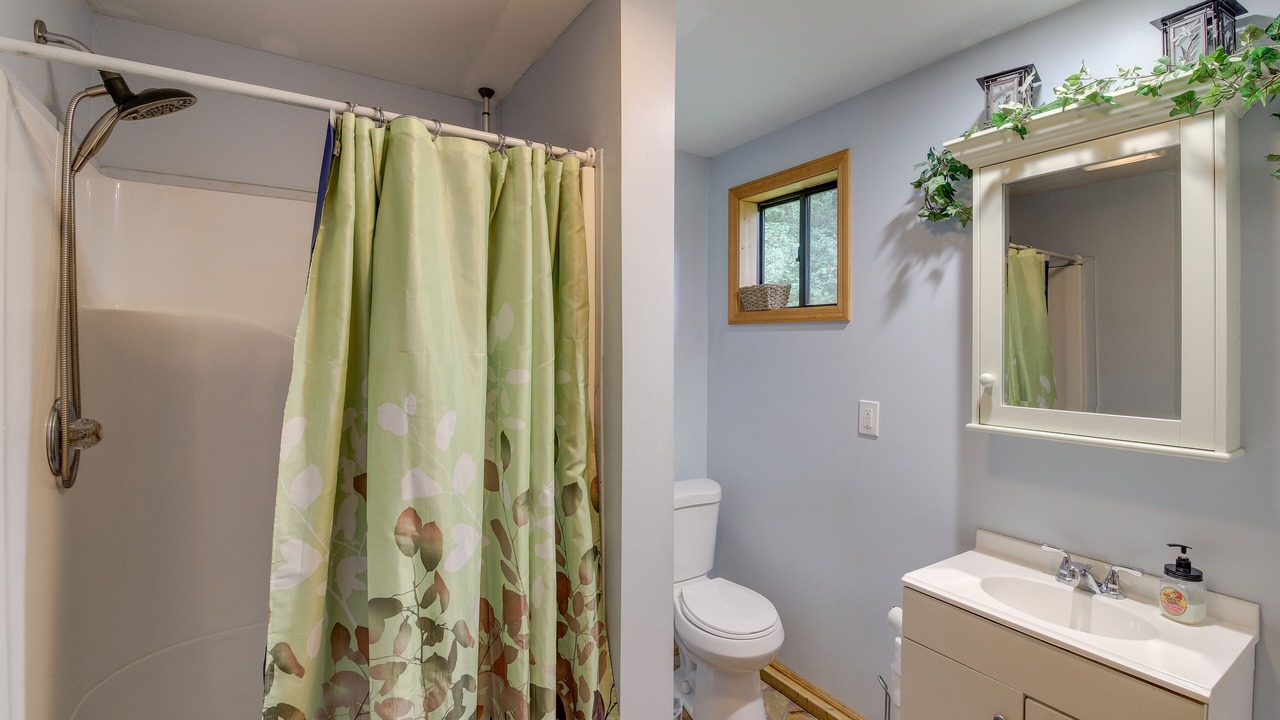 Photo of Bathroom in Briceville