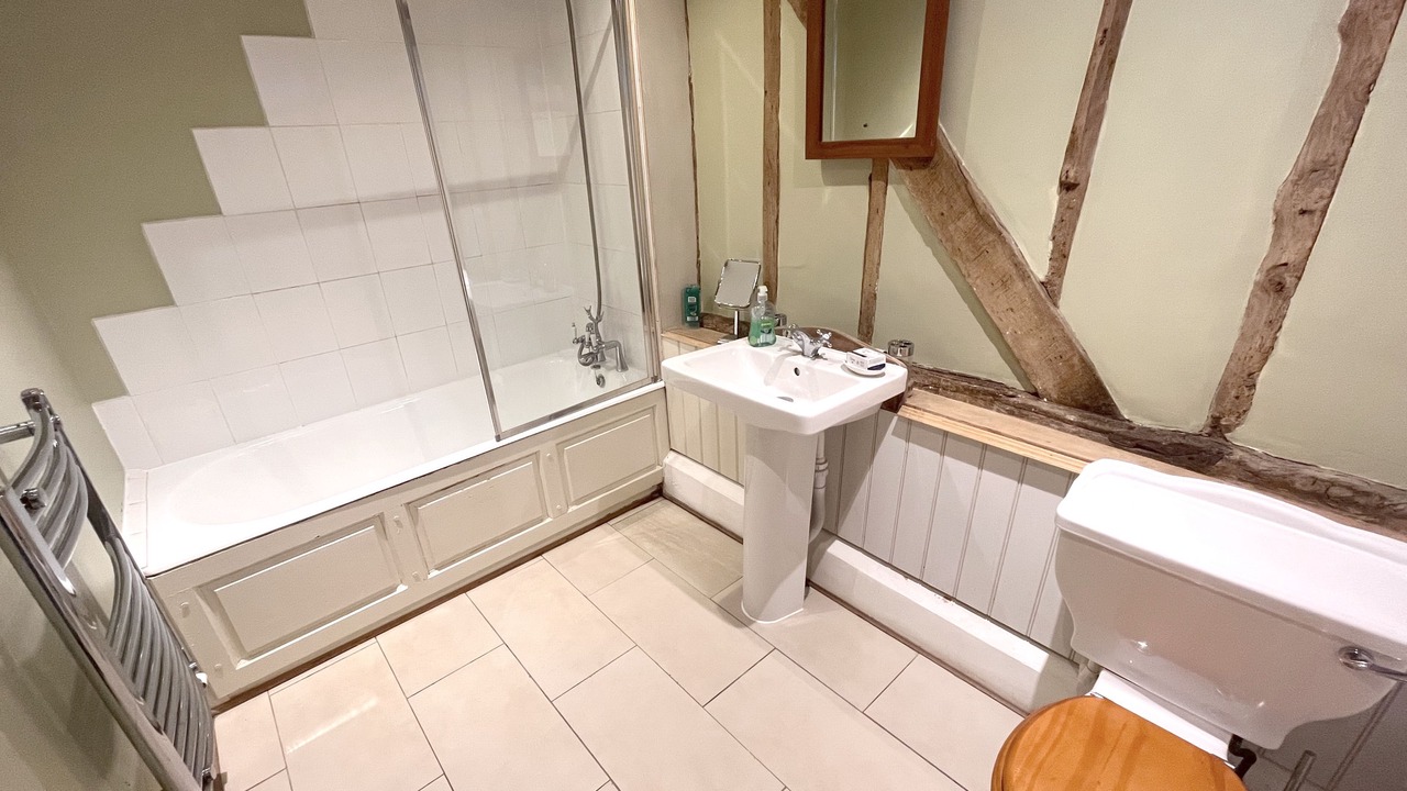 Photo of Bathroom in Woodbridge