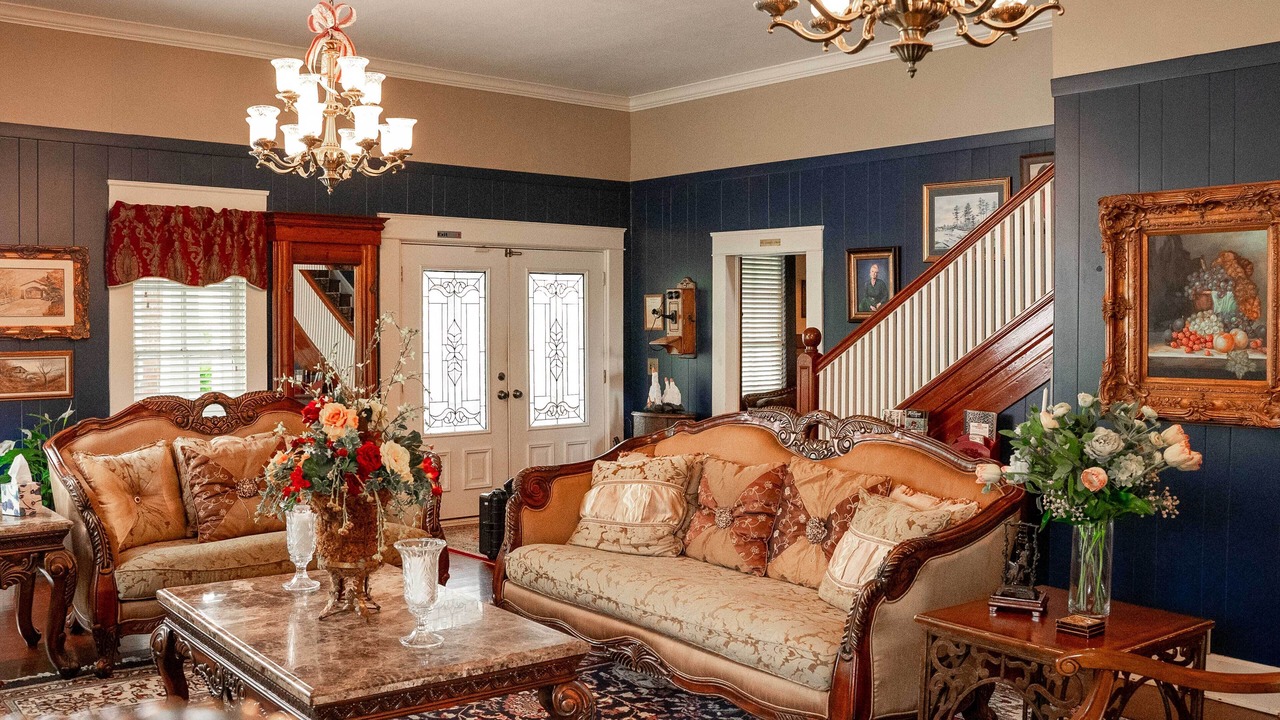 Photo of Livingroom in Huntington