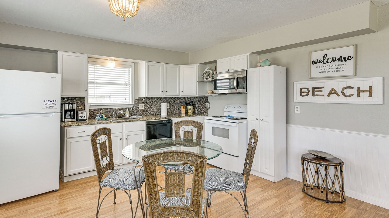 Photo of Kitchen in Surfside Beach