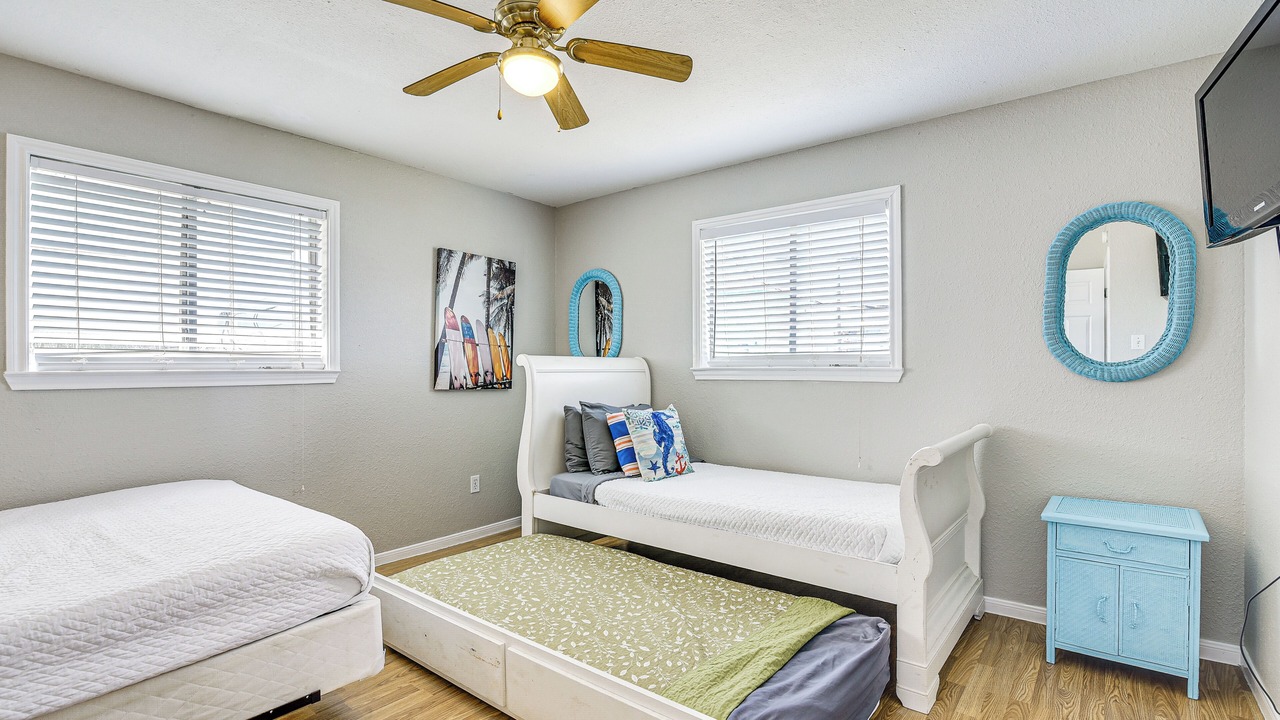 Photo of Bedroom in Surfside Beach